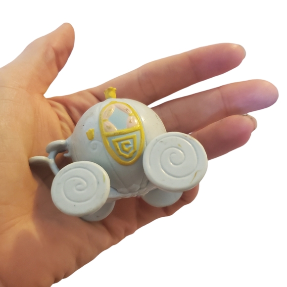 Vintage pvc Cinderella pumpkin coach - Picture 2 of 2